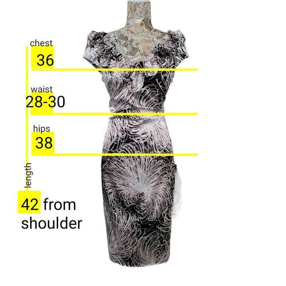 Maggie London NEW Neutral Black & White Tight Hugging Ruffled Top V Neck Dress - Picture 4 of 12